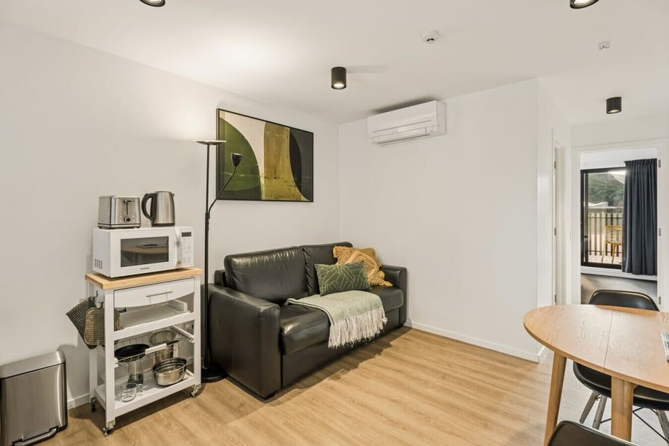 Tv Lounge