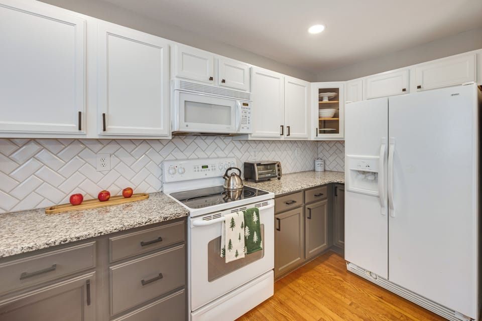 Kitchen | Dishwasher | Drip Coffee Maker | 1st Floor