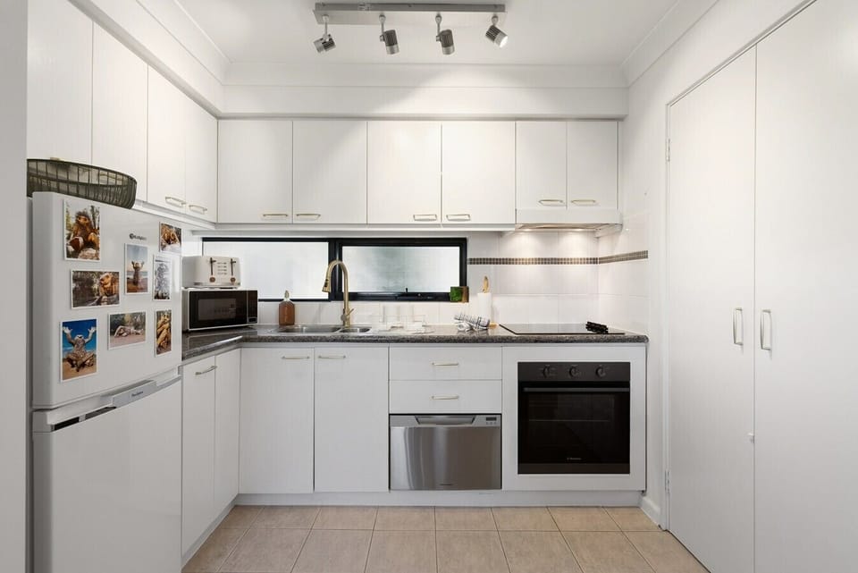 Kitchen Area (3)