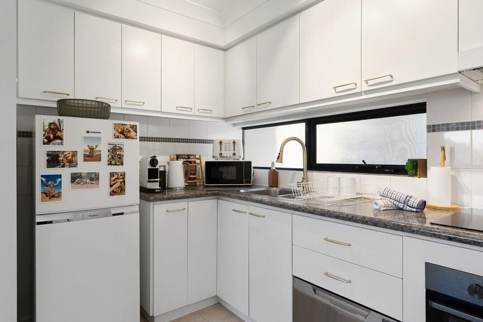 Kitchen Area (4)