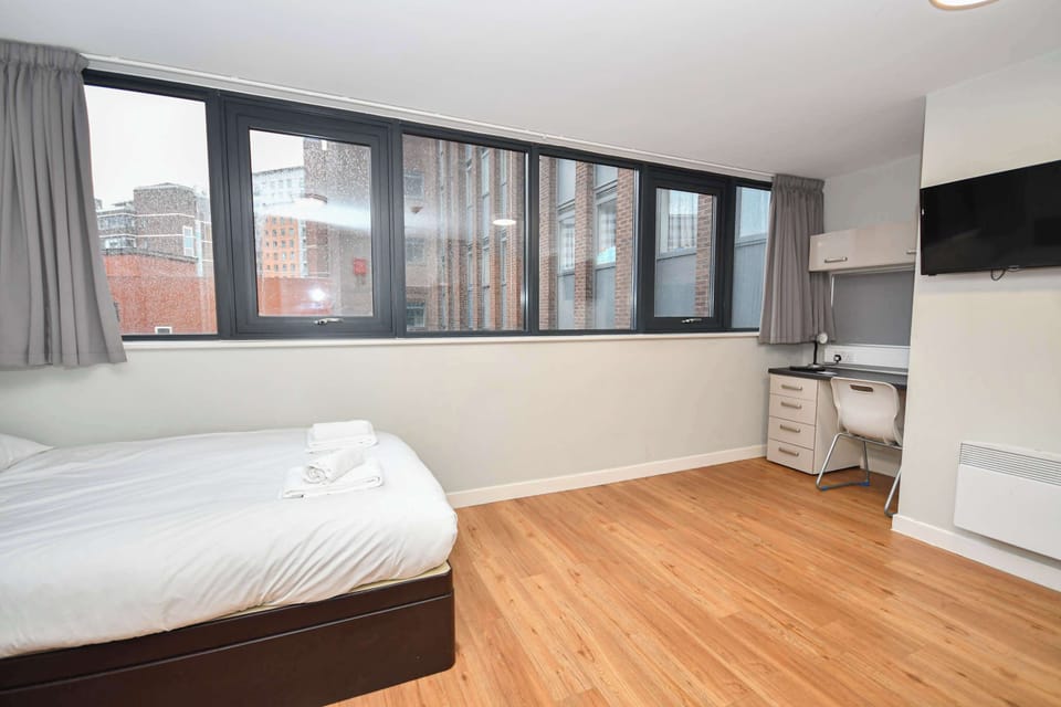 Bedroom (Studio)