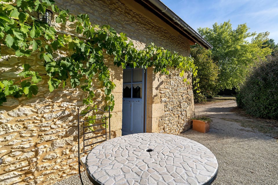 Charming Restored Small Barn House in Montignac