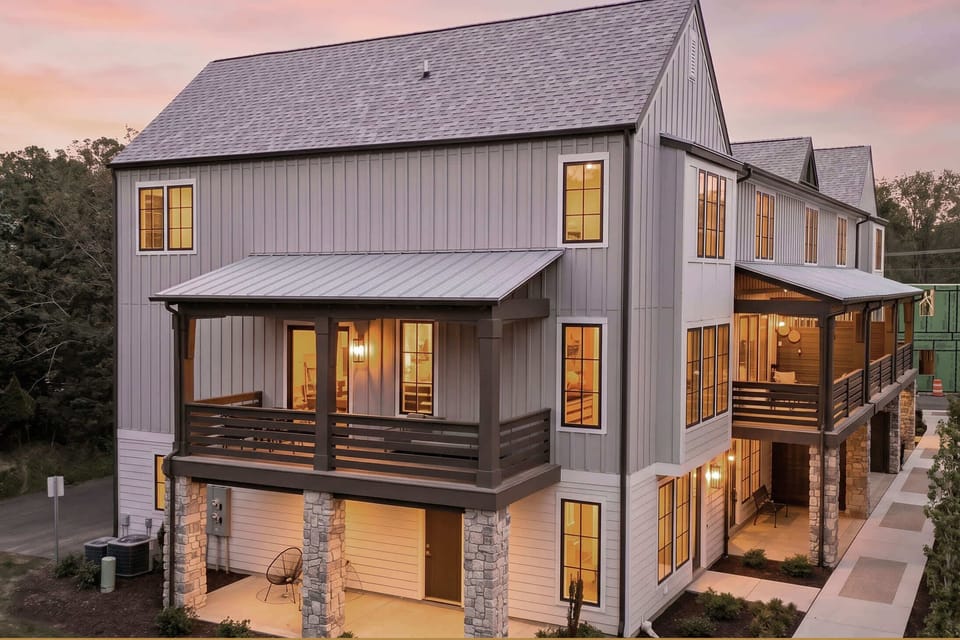Goodwin Glow, your next modern retreat destination in the heart of Union Pier.