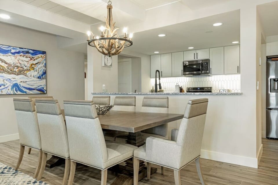 8 person dining table