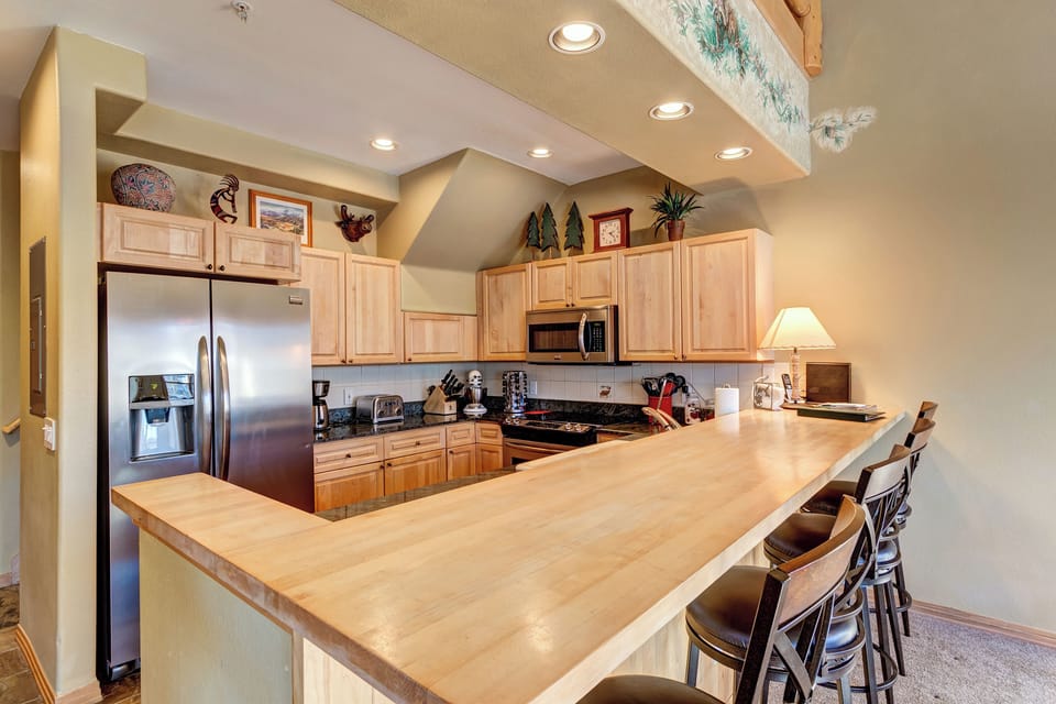 Breakfast Bar for Après Ski stories, appetizers and bragging about the next day.