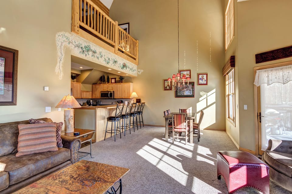 Open gathering spaces keep everyone connected after mountain adventures.