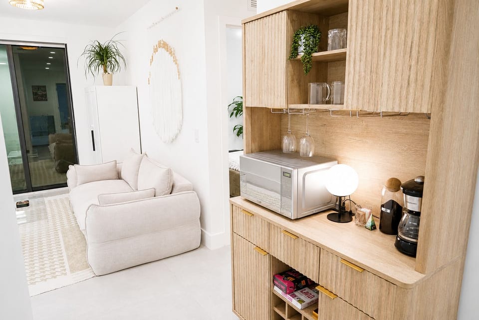 Convenient Kitchenette with 2nd microwave, coffee station and games 