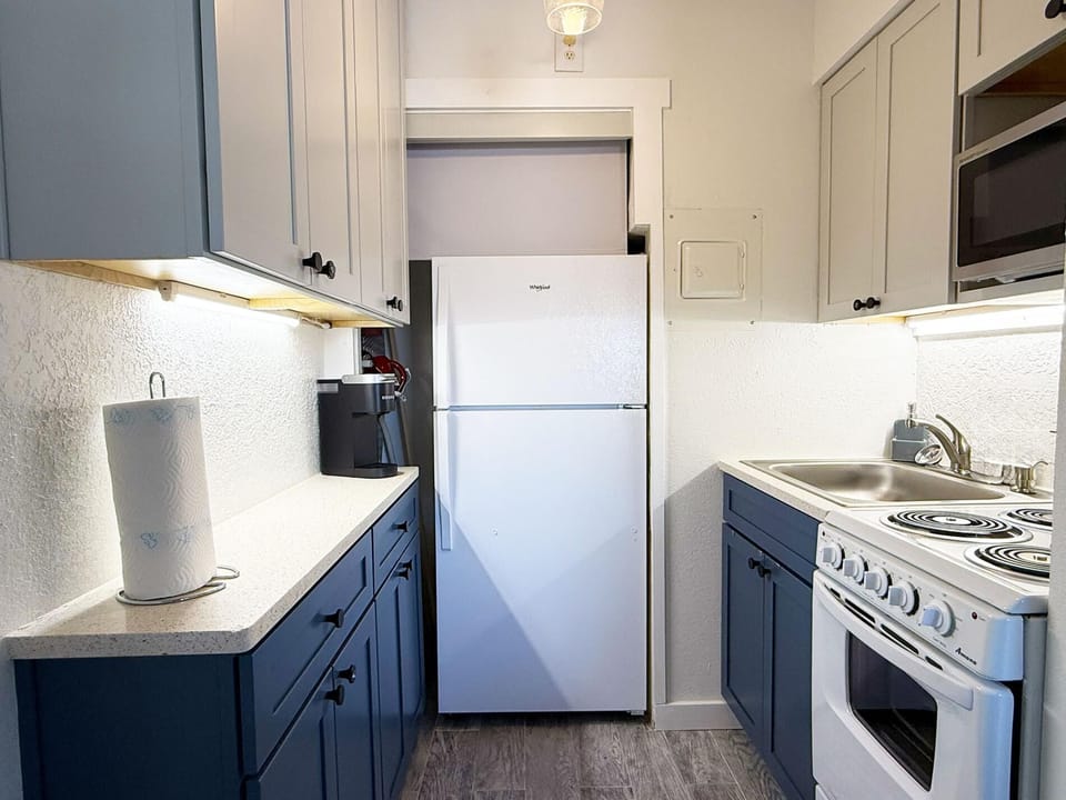 Venice Villas Studio – Beach Days & Pool (7926)