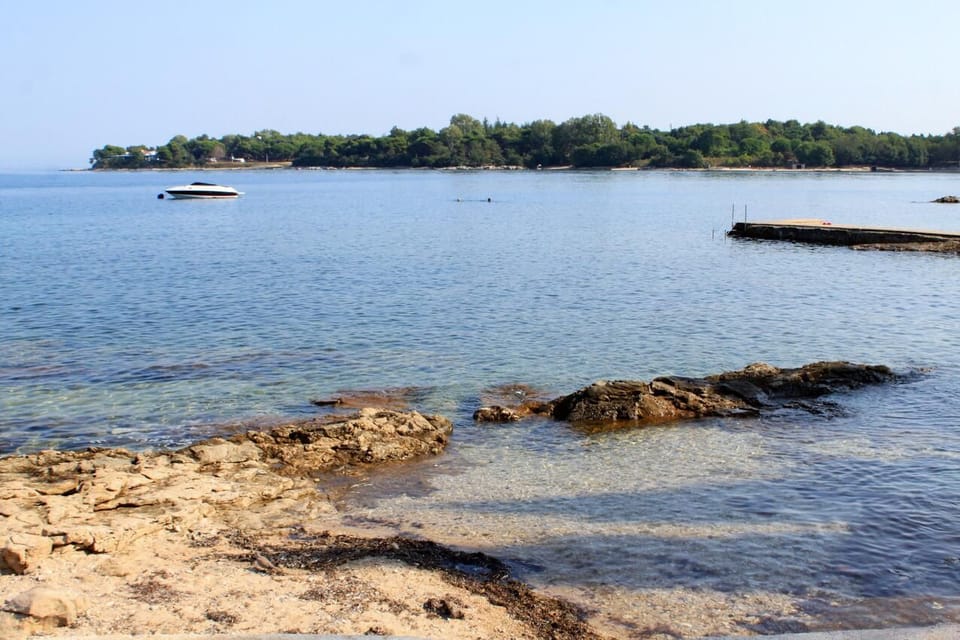 Nearby beaches