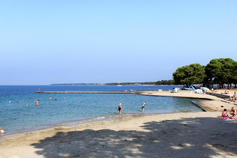 Nearby beaches