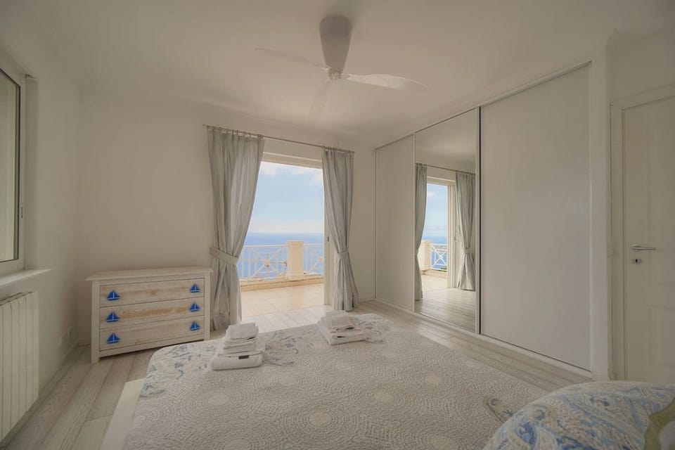 16312019 FRGK MONACO Magnificent Sea View Villa Villa in Roquebrune-Cap-Martin
