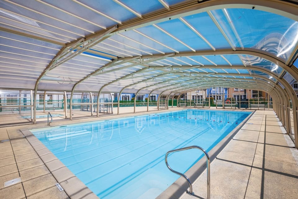 Holiday Home Swimming Pool