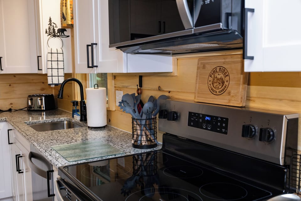 The kitchen features brand new appliances