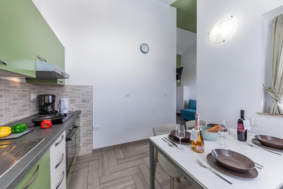 Kitchen and dining area