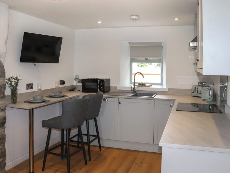 Kitchen | Dulyn - Sarn Faen Cottages, Talybont, near Barmouth