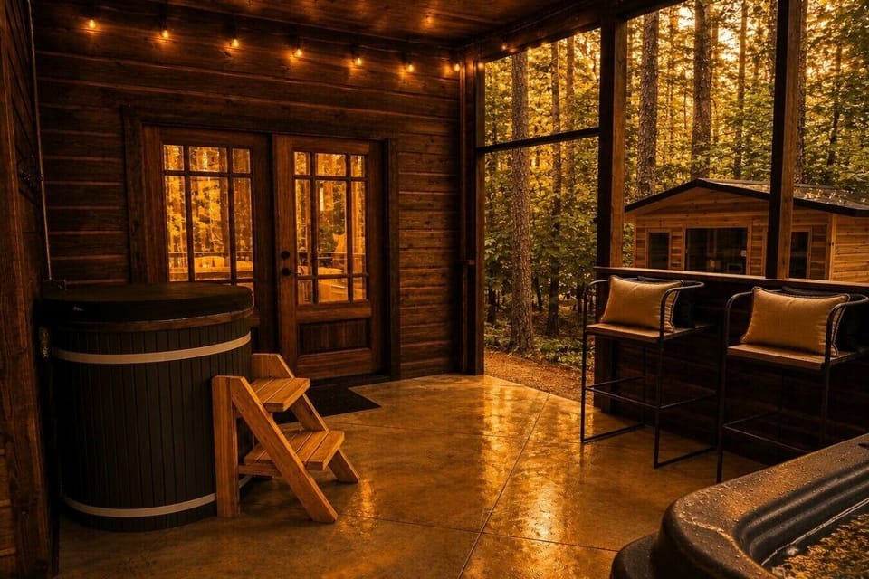 Hot Tub & Cold Plunge for the Ultimate Wellness Retreat