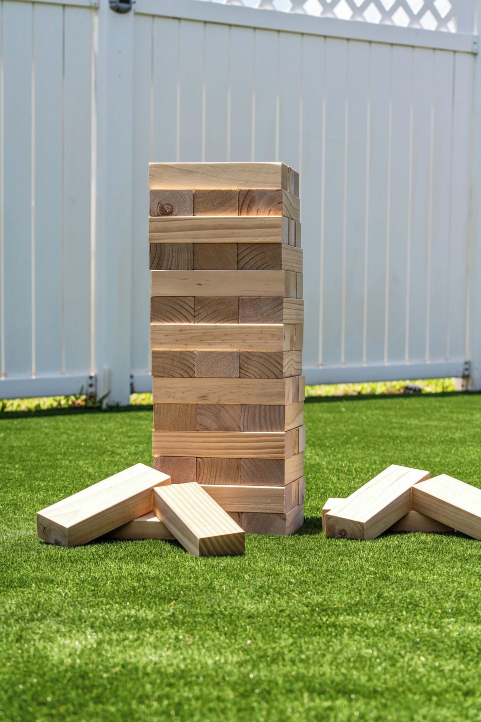 Giant Jenga in the backyard! Who will have the steadiest hands? 🤔🪵🏆