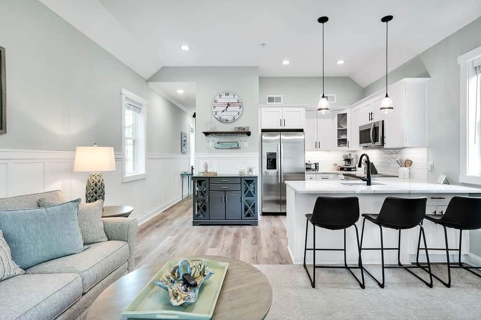 108 W Brown St. Unit 4
