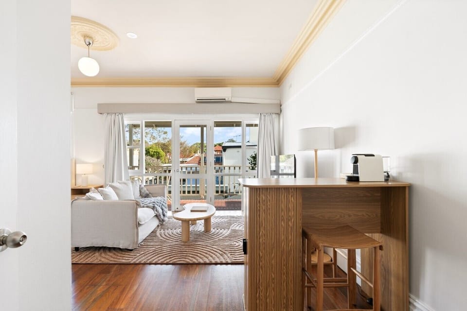 Verona House Glebe Room 8-1