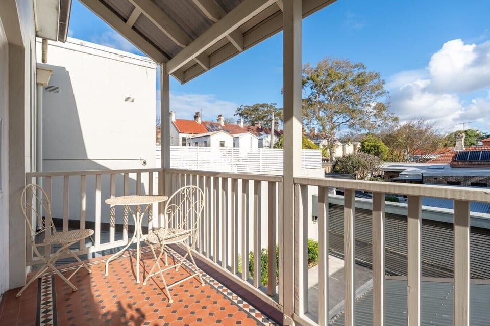 Verona House Glebe Room 8-8
