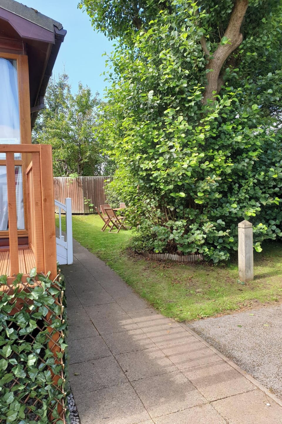 Side garden space