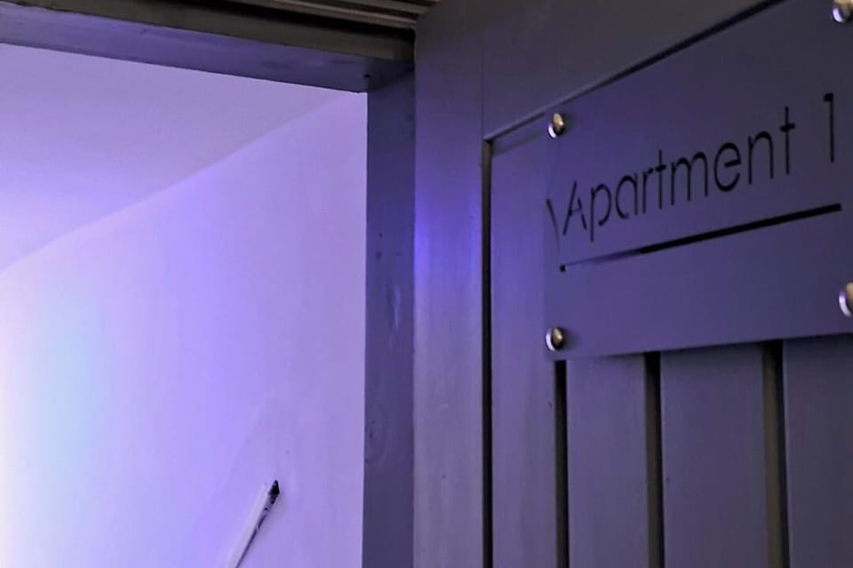 Apartment 1 access