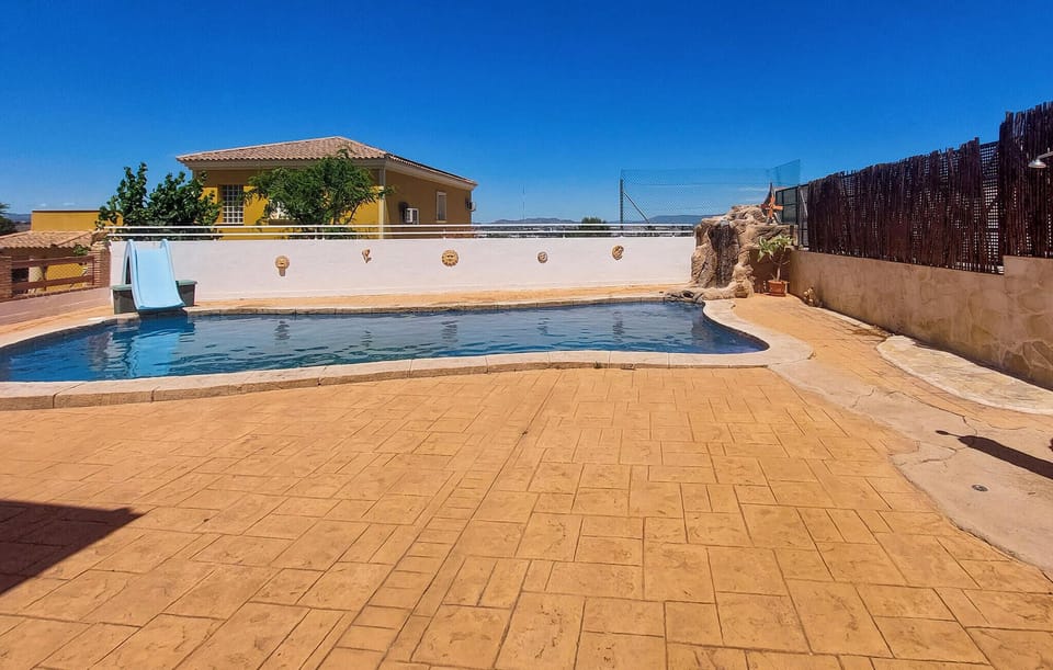 pool