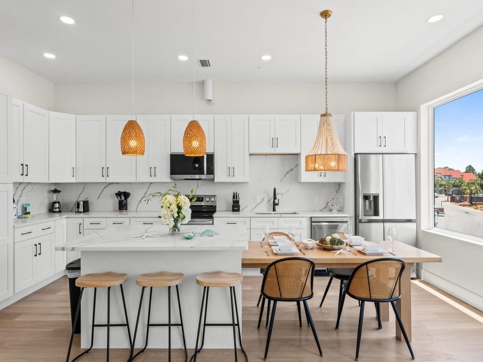 (A) Fully Equipped Kitchen - Island and Stainless Steel Appliances - Second Floor