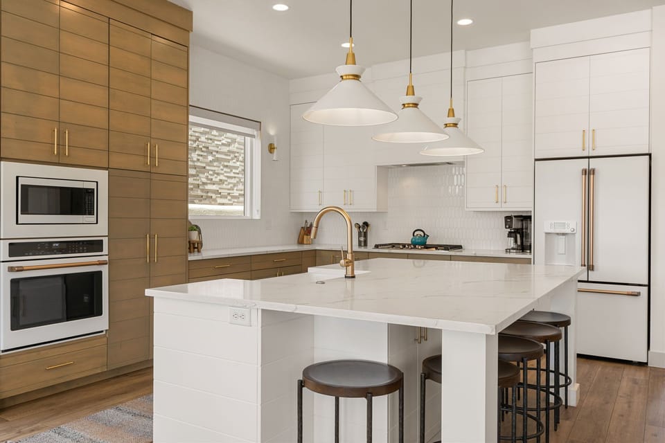 House 2 - Fully Equipped Kitchen