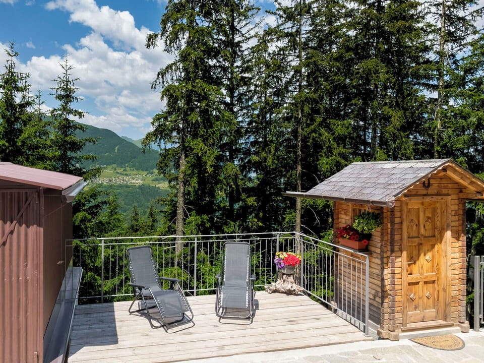Wood, Porch, Larch, Cottage, Hill Station, Forest, Mountain Range, Deck, Hardwood