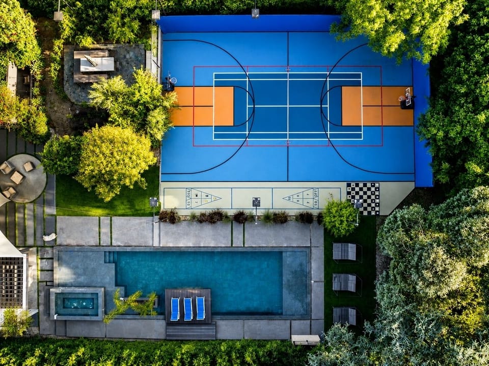 Sport court