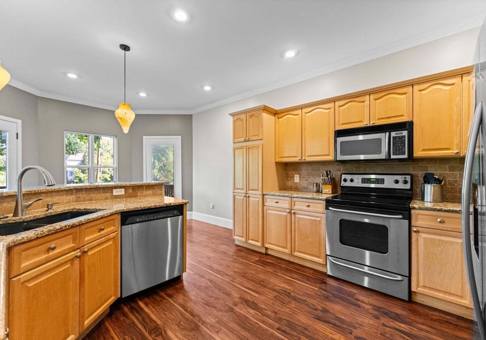 Fully stocked kitchen to prep all your group meals.