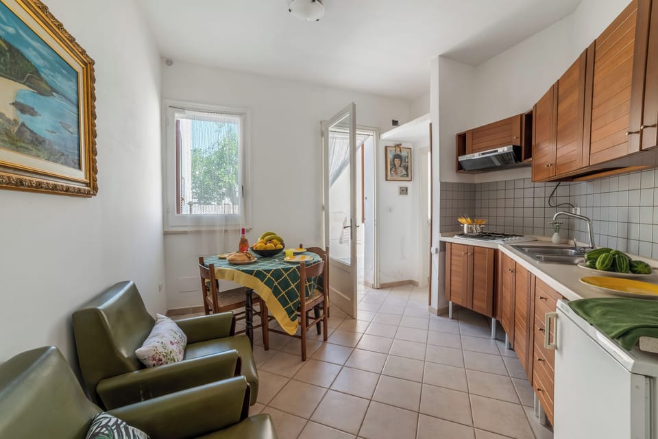Kitchen and dining area