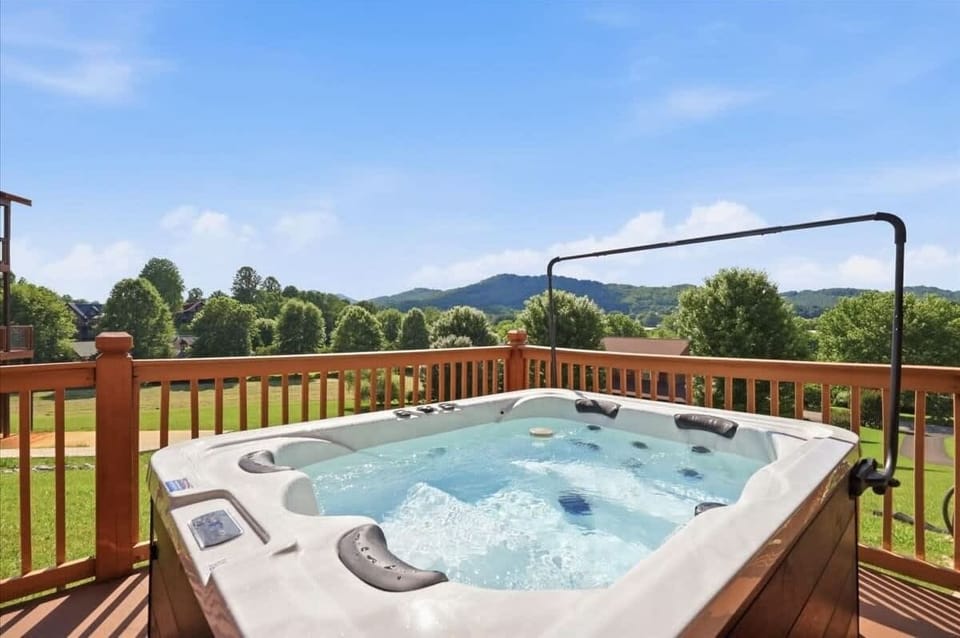 Private Hot Tub on lower level deck