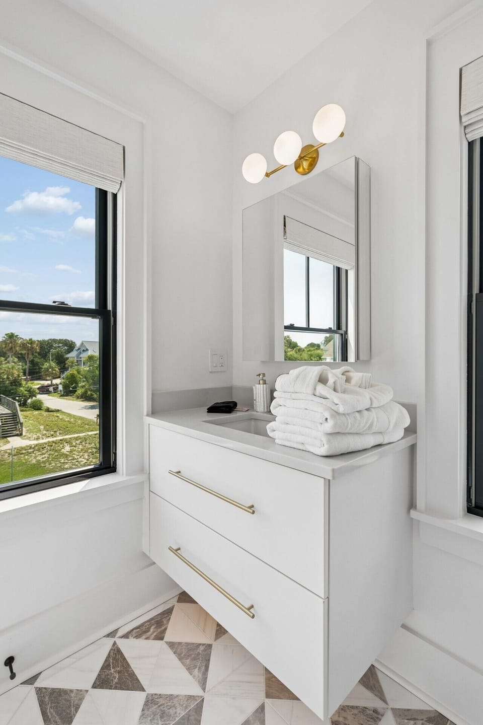 125CharlestonBlvd-KeenEyeMarketing-087