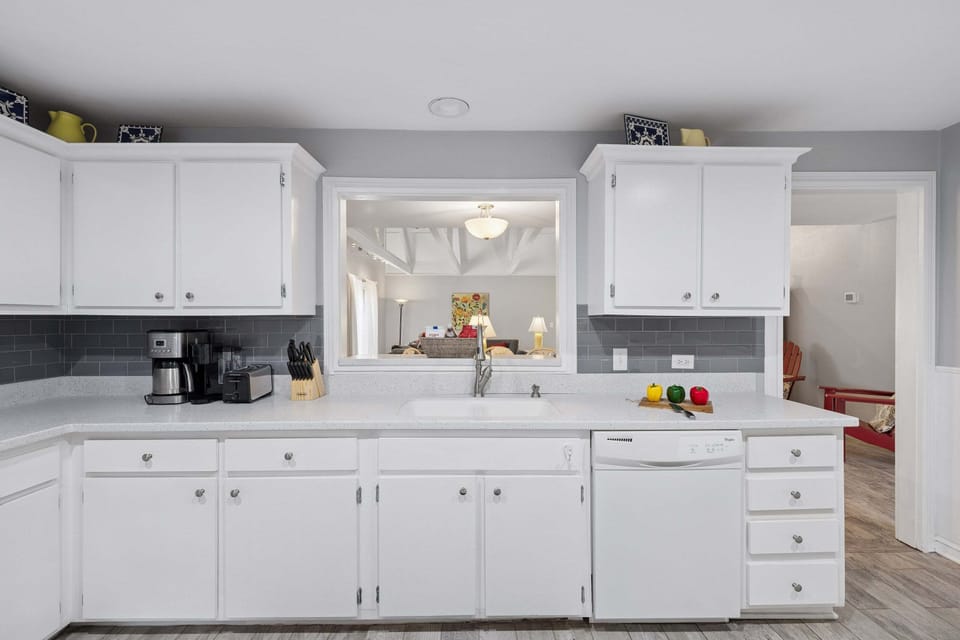 Keurig and Drip coffee makers to start you morning right!