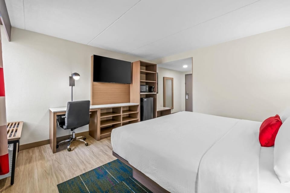 Bedroom. Interior and views may vary based on location and availability.