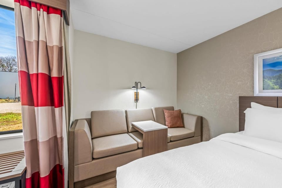 Bedroom. Interior and views may vary based on location and availability.