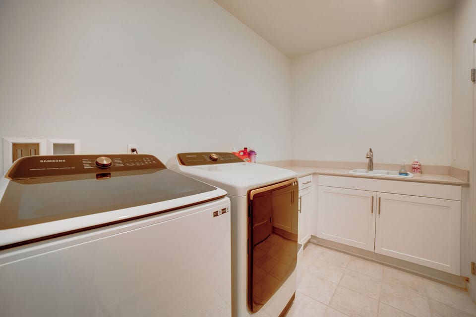 Laundry Room | 1st Floor