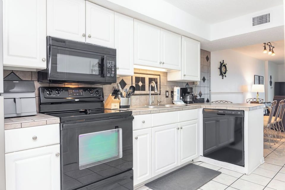 Full Stocked Kitchen