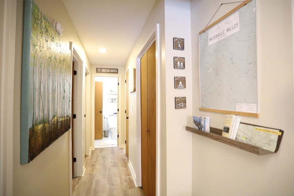Hallway to Bedrooms
