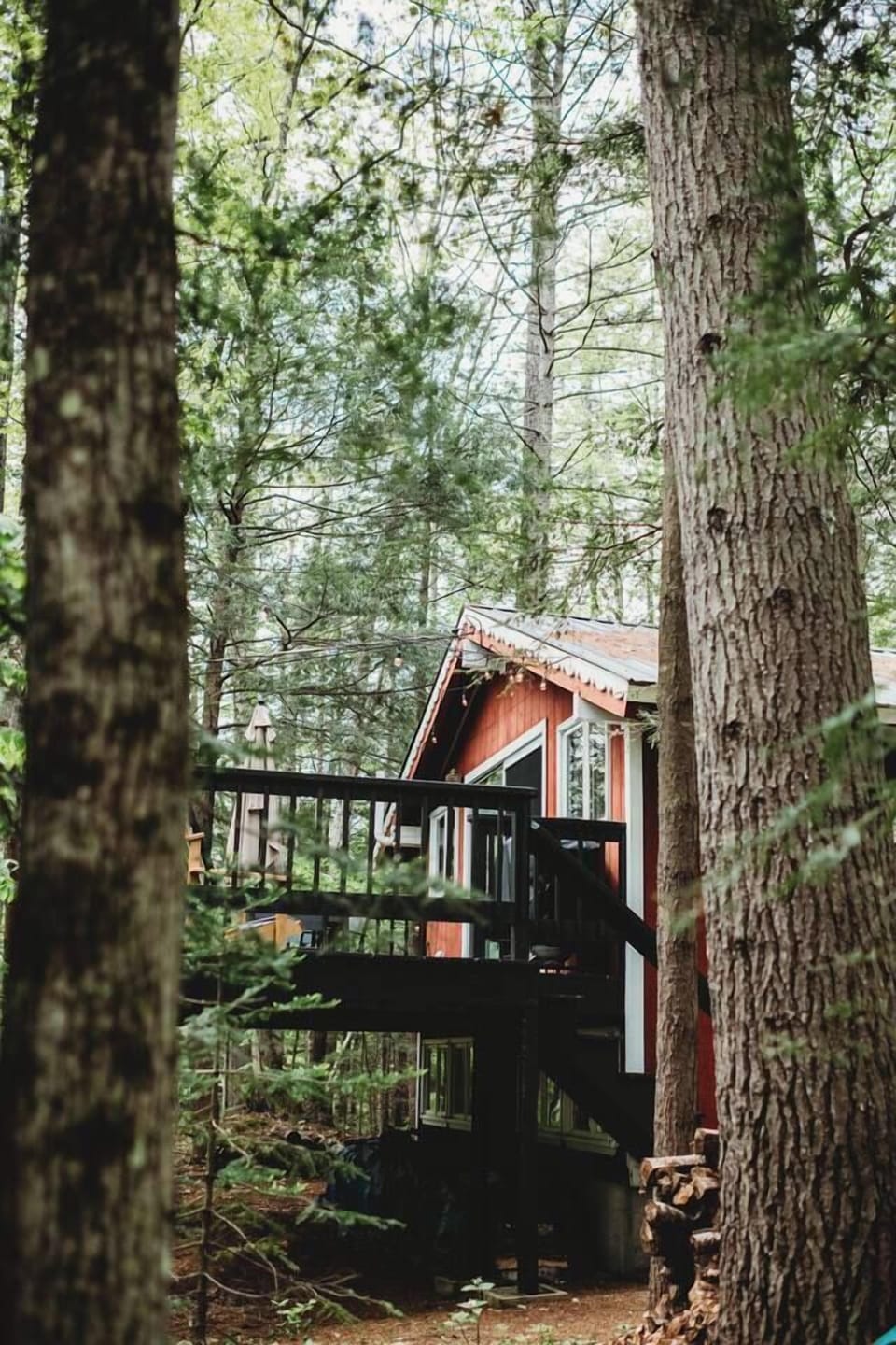 Enjoy being tucked away in the woods, just mins from the Saco and town attractions. 