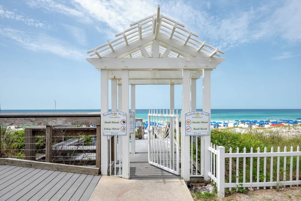 Welcome to the private beach and free daily beach service