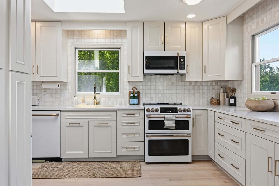 Fully stocked kitchen to prep all your group meals.
