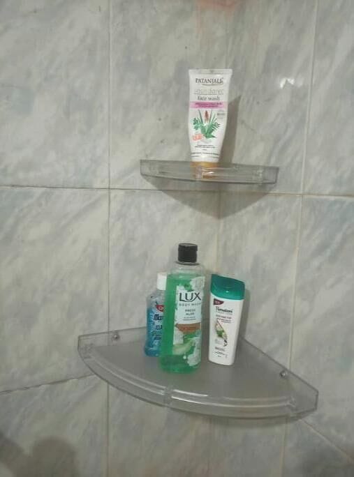 Bathroom amenities