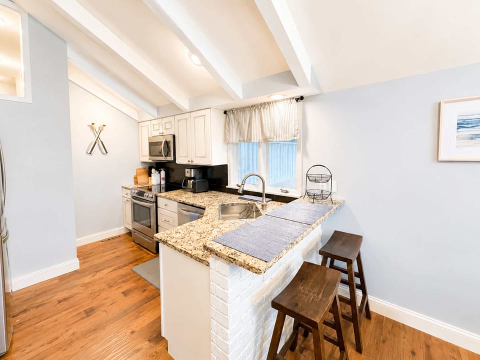 The open kitchen is well equipped for an unforgettable getaway​