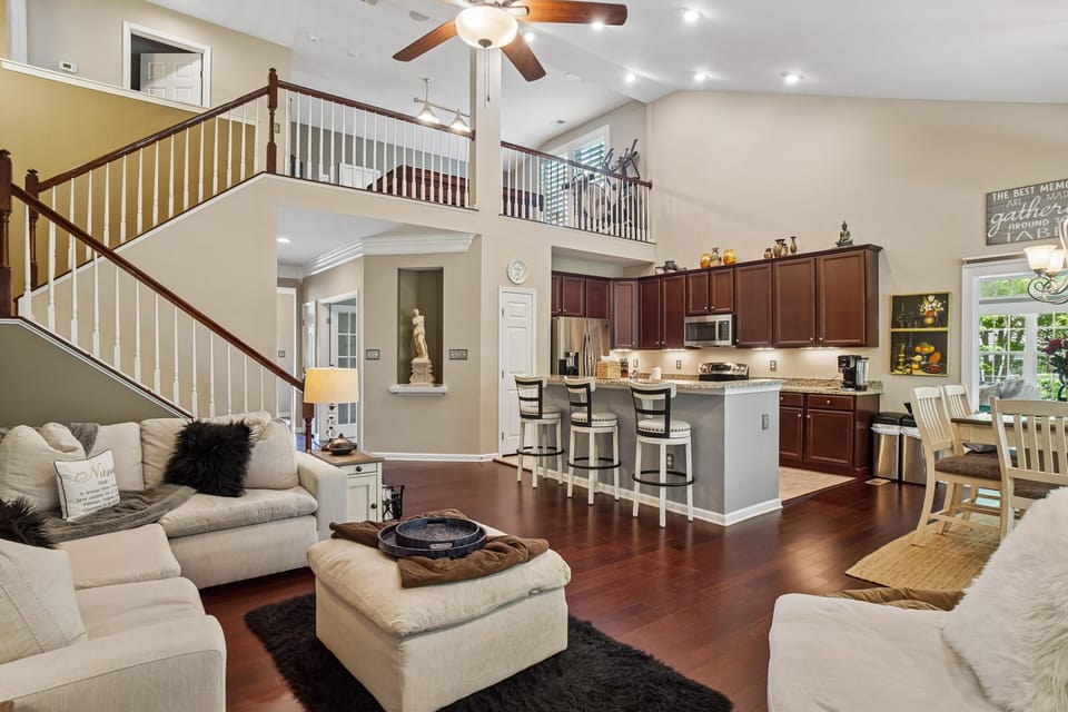 Group,Living Room,