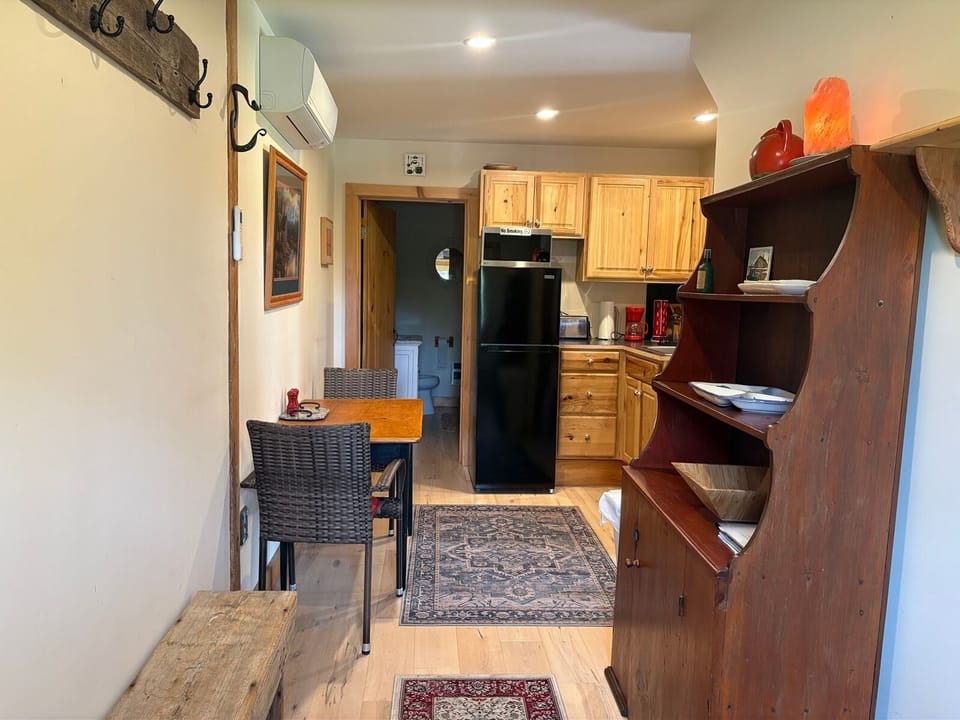 Kitchen entry