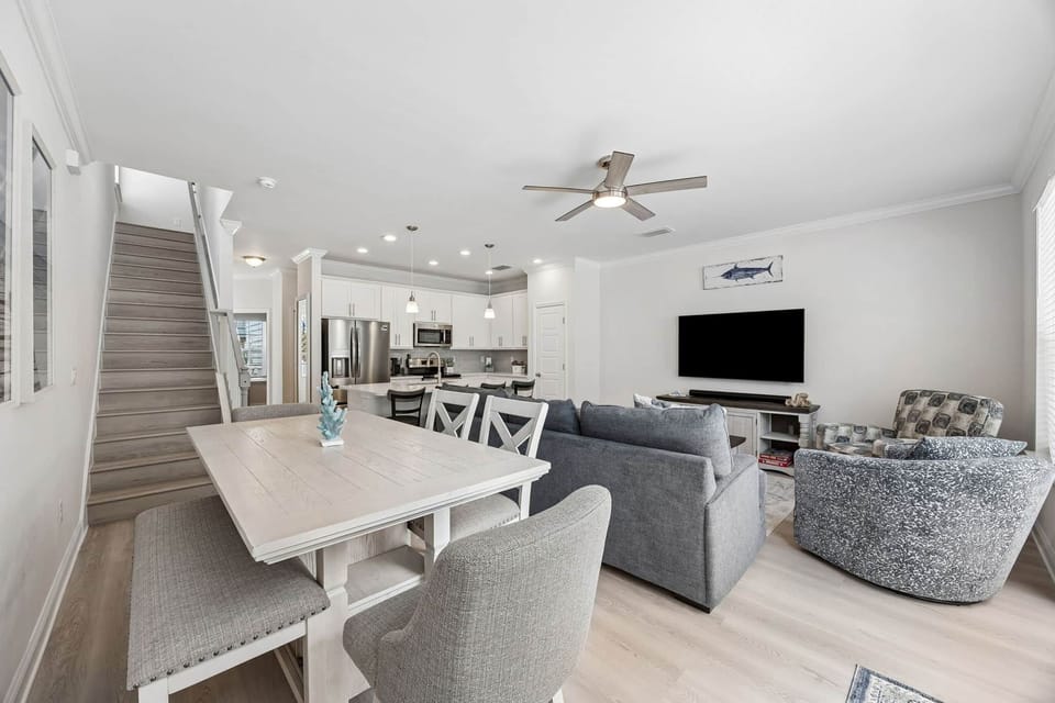 3462 1st Ave - Living and Dining Areas 2