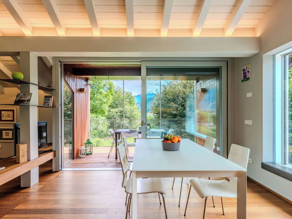 Furniture, Interior Design, Wall, Flooring, Wood, Table, Kitchen & Dining Room Table, Chair, Ceiling, Home